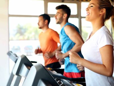 picture-of-people-running-on-treadmill-in-gym-2021-08-26-17-35-15-utc